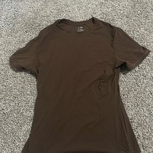 Skims soft smoothing brown tshirt